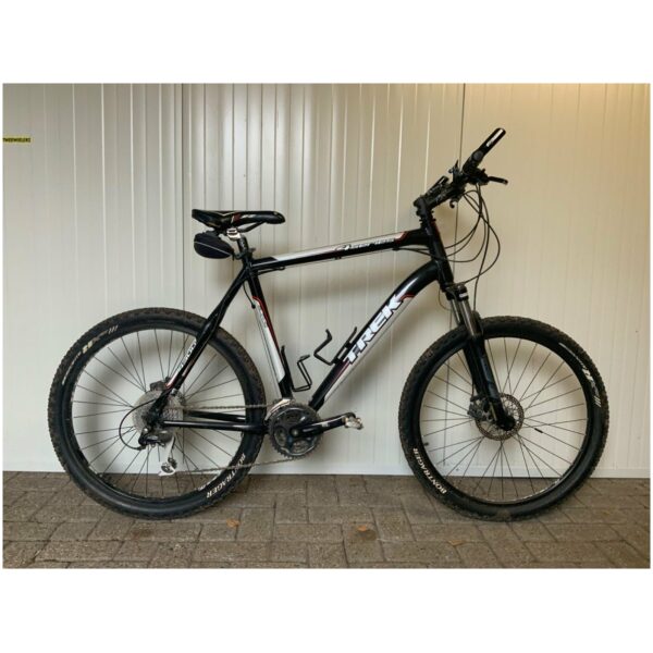 Trek 4 series Zwart
